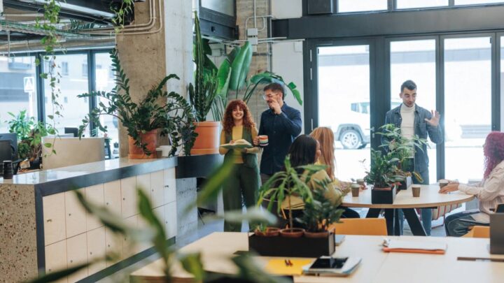 La transition écologique : défis, solutions et impact des incubateurs Greentech