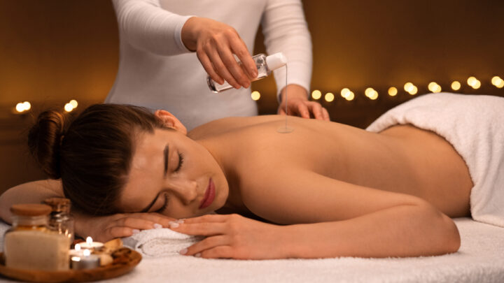 Offrez-vous une Pause Bien-Être au Thalassa Sea & Spa avec un Massage Marin à Quiberon